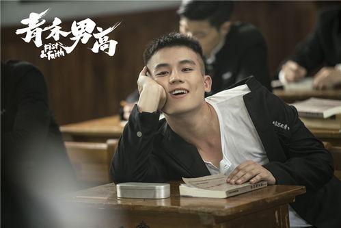 小蓝视频男男勇敢做自己最新,小蓝视频男男勇敢追求真爱的故事